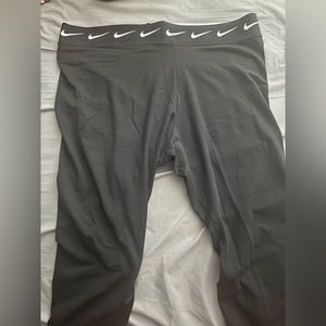 BRAND NEW black Nike leggings 2XL